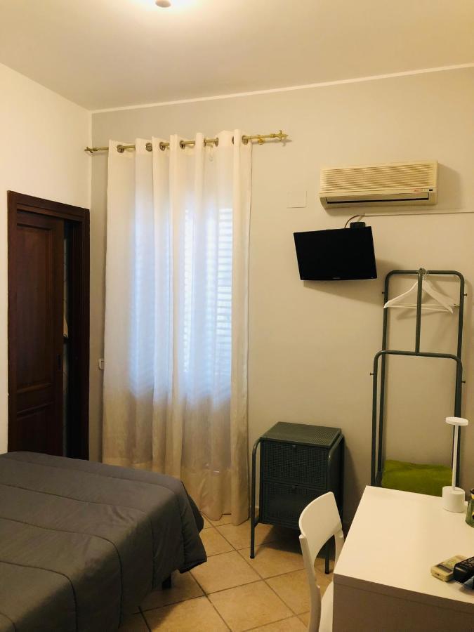 Santa Lucia Hotel Capo dʼOrlando Buitenkant foto
